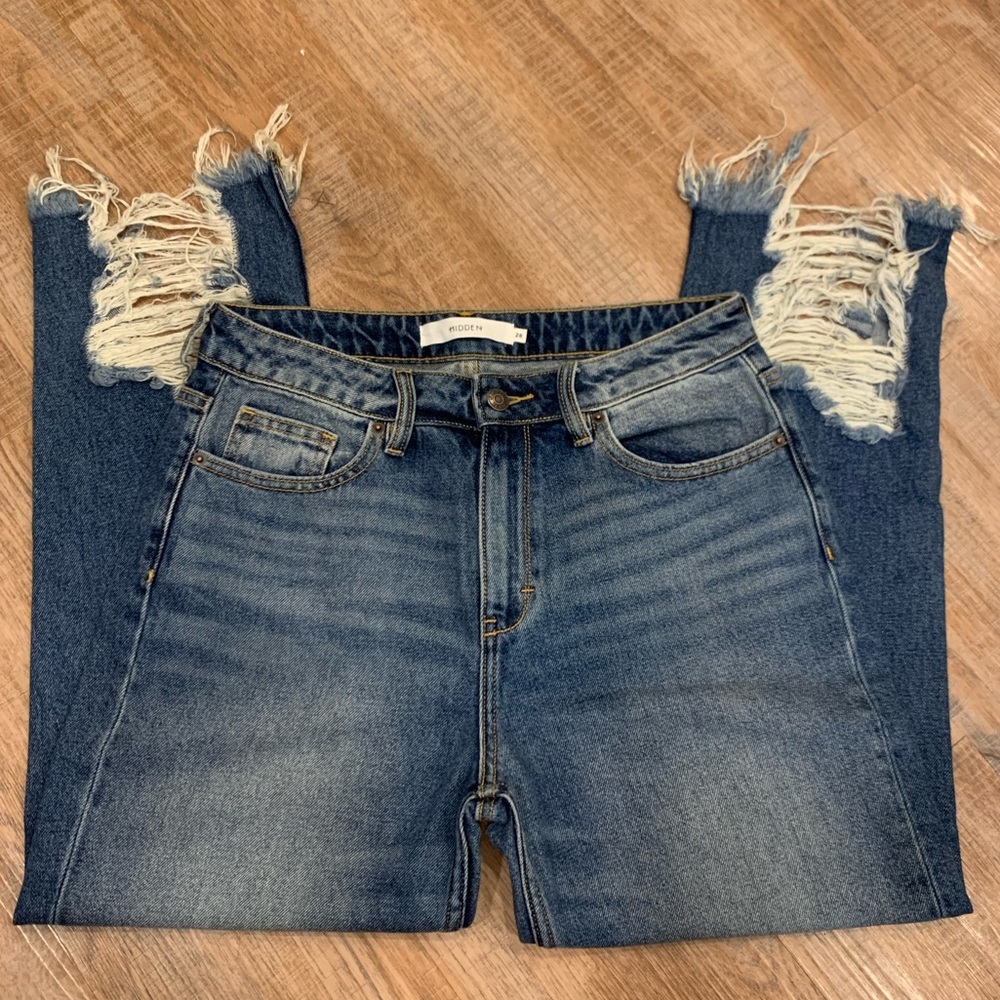Hidden Jeans- Size 4 Medium Wash Straight Crop